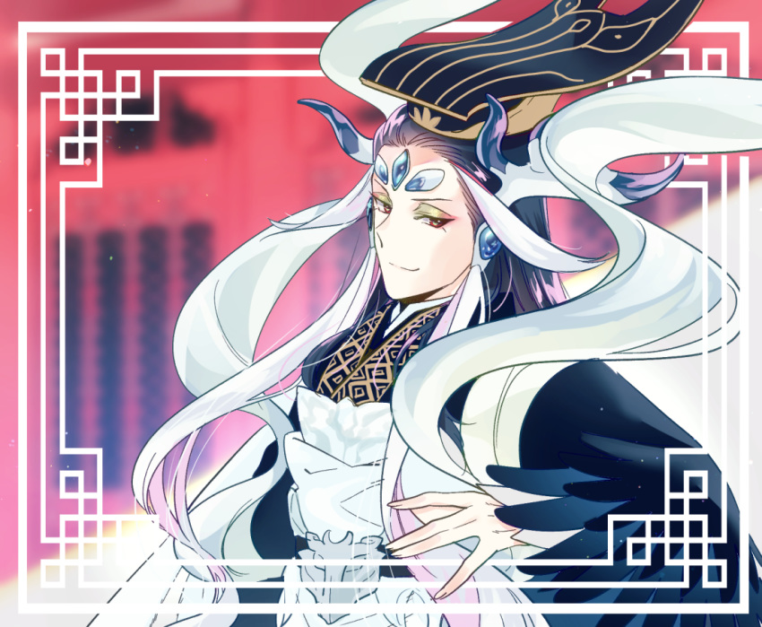 1boy blue_hair chinese_clothes eyeshadow fabulous fate/grand_order fate_(series) forehead_jewel hair_ornament hat hinoya long_hair looking_at_viewer makeup male_focus multicolored_hair qin_shi_huang_(fate/grand_order) red_eyes simple_background smile solo upper_body very_long_hair white_hair