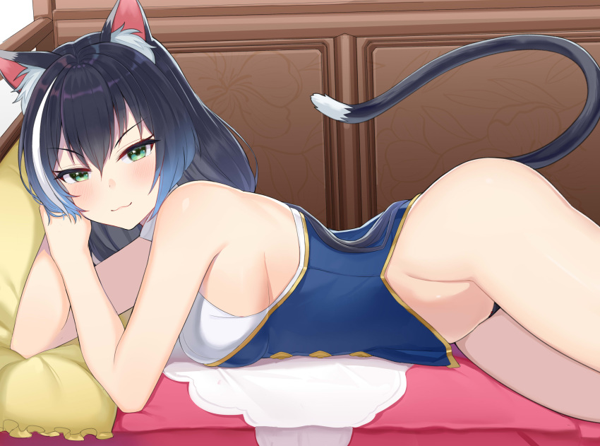 1girl absurdres animal_ear_fluff animal_ears ass bangs bare_arms bare_shoulders black_hair blush bottomless breasts cat_ears cat_tail closed_mouth commentary_request green_eyes highres karyl_(princess_connect!) long_hair looking_at_viewer lying multicolored_hair on_bed on_side pillow princess_connect! princess_connect!_re:dive smile solo streaked_hair tail tail_raised white_hair xubai