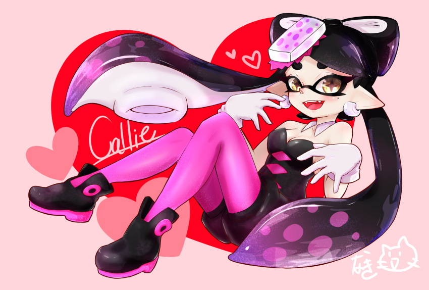 +_+ 1girl ankle_boots artist_name bangs black_footwear black_hair black_jumpsuit boots breasts brown_eyes callie_(splatoon) character_name cleavage collar commentary detached_collar domino_mask earrings fangs food food_on_head gloves gradient_hair heart highres jewelry long_hair looking_at_viewer mask mole mole_under_eye multicolored_hair naki_tamago object_on_head open_mouth pantyhose pointy_ears purple_hair purple_legwear short_jumpsuit signature sitting small_breasts smile solo splatoon_(series) splatoon_1 squid_pose strapless sushi swept_bangs tentacle_hair tied_hair very_long_hair white_collar white_gloves wing_collar