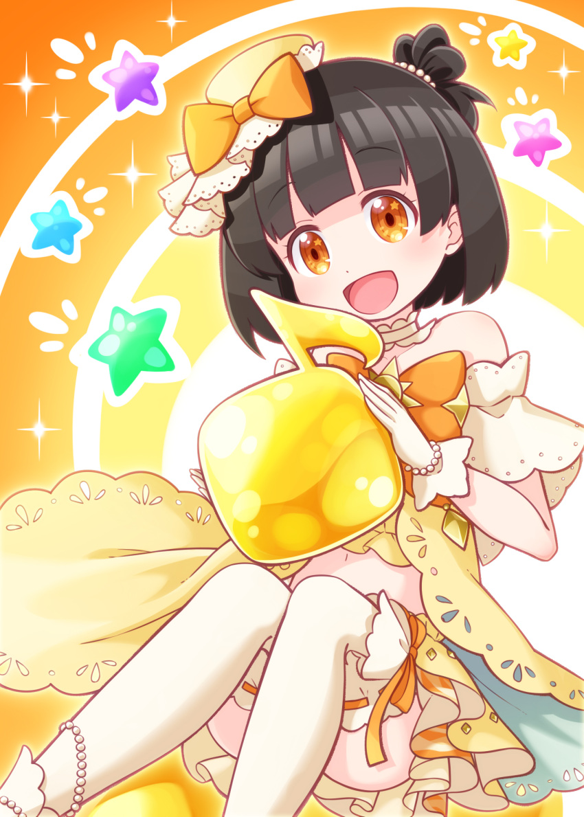 1girl :d bangs bare_shoulders black_hair bow bracelet brown_eyes brown_headwear commentary_request eyebrows_visible_through_hair feet_out_of_frame gloves hands_up hat highres holding idolmaster idolmaster_million_live! jewelry knees_up mini_hat nakatani_iku navel one_side_up open_mouth orange_bow outline pearl_bracelet sansei_rain sitting smile solo star_(symbol) thighhighs white_gloves white_legwear white_outline