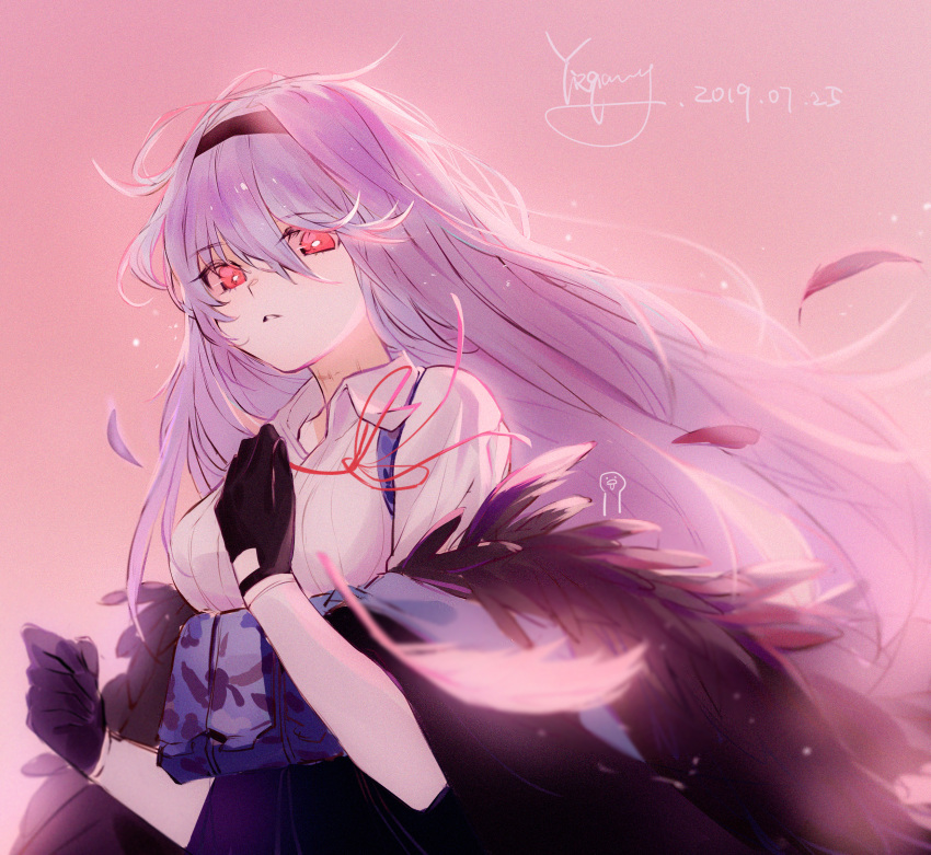 1girl artist_name bangs black_gloves black_hairband breasts dated eyebrows_visible_through_hair feather_trim feathers girls_frontline gloves hair_between_eyes hairband highres jacket long_hair looking_at_viewer off_shoulder red_eyes scar scar_on_neck shirt signature solo thunder_(girls_frontline) yiyiqiany