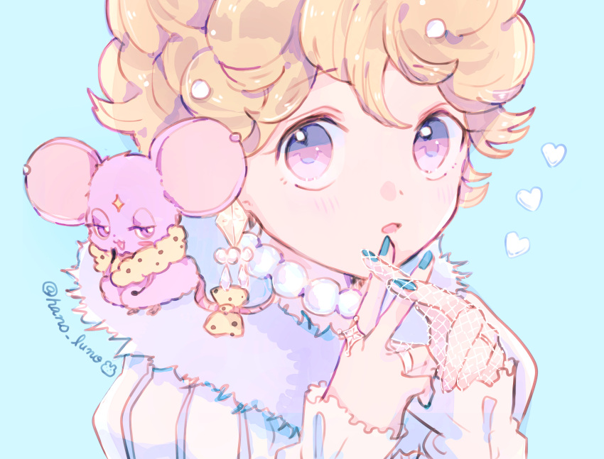 1girl animal_on_shoulder blanca_(sugar_sugar_rune) blonde_hair blue_background blush earrings fishnet_gloves fishnets fur_collar gloves hano_luno heart highres jewelry long_sleeves looking_at_viewer mieux_vanilla mouse multiple_rings nail_polish necklace open_mouth own_hands_together pearl_necklace purple_eyes ring short_hair single_glove solo sugar_sugar_rune upper_body