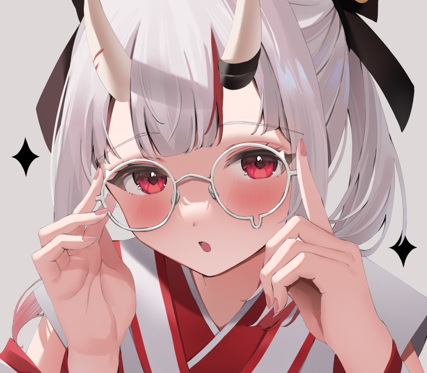 1girl absurdres adjusting_eyewear bell bespectacled black_ribbon blush commentary_request diamond_(shape) glasses grey_background hair_bell hair_ornament hair_ribbon hands_on_eyewear highres hololive horns japanese_clothes kaede_nekoshima kimono long_hair looking_at_viewer multicolored_hair nakiri_ayame nakiri_ayame_(shrine_maiden) nontraditional_miko official_alternate_costume oni parted_lips portrait red_eyes red_hair red_kimono ribbon round_eyewear sidelocks simple_background skin-covered_horns solo sparkle streaked_hair teardrop-framed_glasses two-tone_kimono virtual_youtuber white-framed_eyewear white_hair white_kimono