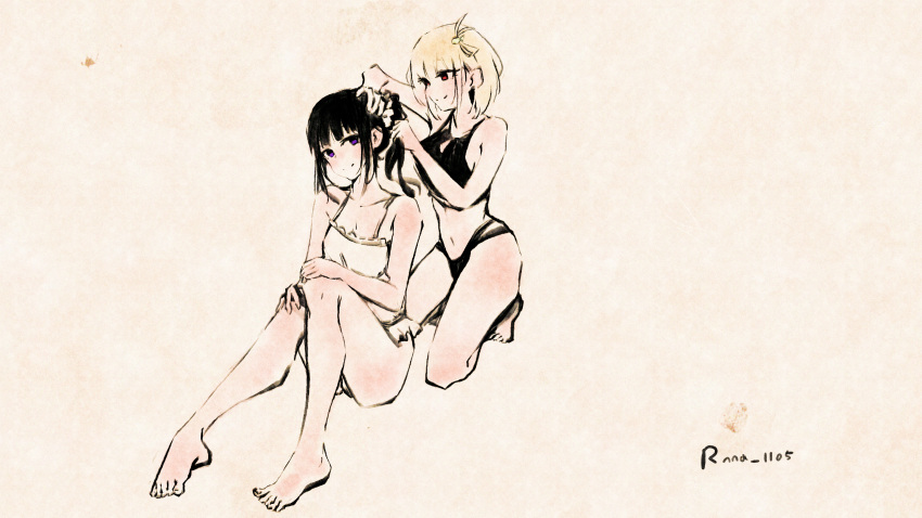 2girls absurdres artist_name barefoot bikini black_bikini black_hair blonde_hair breasts closed_mouth commentary english_commentary hair_ornament hair_scrunchie highres inoue_takina kneeling long_hair looking_at_viewer lycoris_recoil medium_breasts multiple_girls navel nishikigi_chisato one_side_up ponytail purple_eyes red_eyes rnna scrunchie short_hair sidelocks sitting small_breasts stomach swimsuit tying_another's_hair white_bikini white_scrunchie