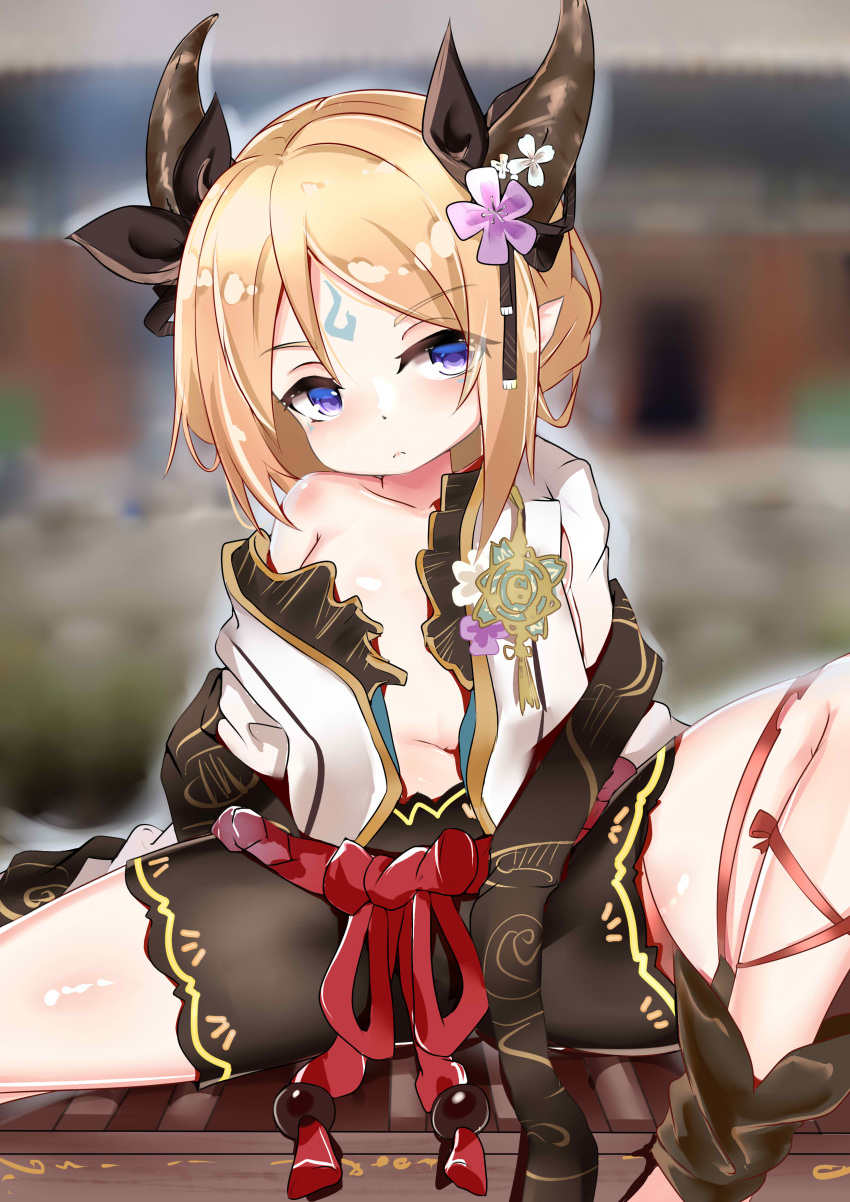 1girl absurdres black_shorts blonde_hair blue_eyes box chinese_commentary clover_theater commentary_request demon_girl donation_box facial_mark flower forehead_mark hair_flower hair_ornament highres horns knee_up looking_at_viewer off_shoulder open_clothes open_shirt outdoors pointy_ears ribbon shengyu_no_xiaoa shirt short_hair shorts sitting solo spread_legs thighs weili_(clover_theater) white_shirt