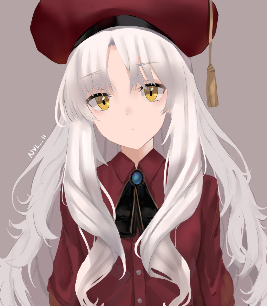 1girl absurdres artist_name bangs beret black_neckwear caren_hortensia caren_hortensia_(amor_caren) eyebrows_visible_through_hair fate/grand_order fate_(series) hat highres long_hair long_sleeves looking_at_viewer nvl red_headwear red_shirt shirt simple_background solo upper_body wavy_hair white_hair yellow_eyes