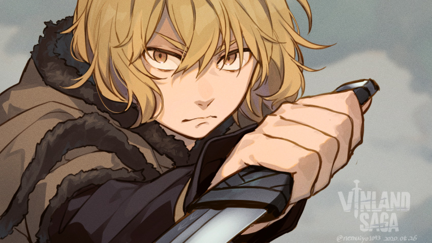 1boy blonde_hair dual_wielding fighting_stance hair_between_eyes highres holding holding_knife holding_weapon knife looking_at_viewer male_focus sakino_saku short_hair solo_focus thorfinn viking vinland_saga weapon yellow_eyes