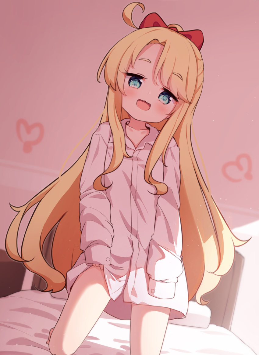 1girl :d absurdres ahoge bangs blonde_hair blue_eyes blush bow collarbone collared_shirt commentary_request dress_shirt eyebrows_visible_through_hair hair_bow heart highres himesaka_noa indoors kneeling long_hair long_sleeves looking_at_viewer on_bed open_mouth oversized_clothes oversized_shirt parted_bangs pillow ponytail red_bow setmen shirt sleeves_past_wrists smile solo very_long_hair watashi_ni_tenshi_ga_maiorita! white_shirt
