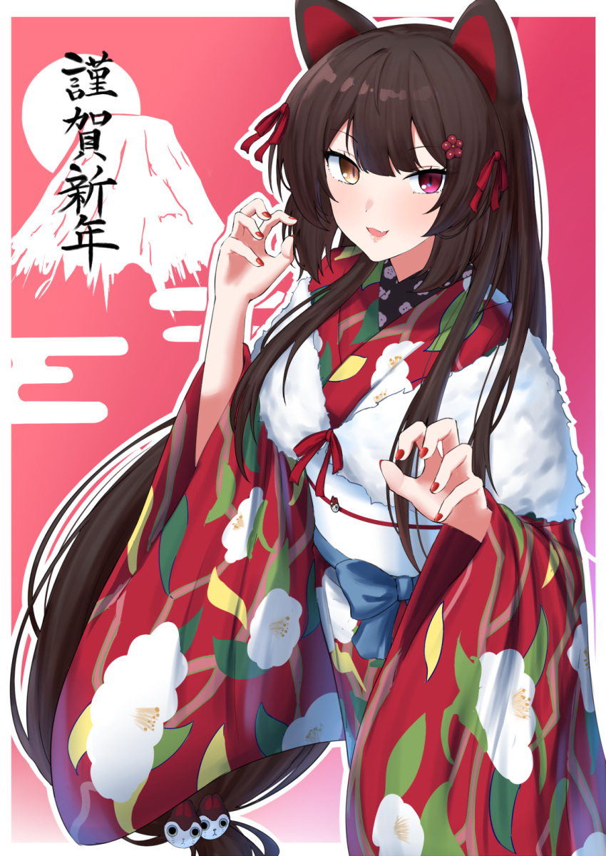 1girl animal_ears blue_bow bow brown_eyes claw_pose dog_ears dog_girl dog_hair_ornament fang fur_trim furisode heterochromia highres inui_toko japanese_clothes kimono long_hair looking_at_viewer low-tied_long_hair mount_fuji nichijo nijisanji obi open_hands open_mouth pink_eyes red_kimono red_nails sash skin_fang solo very_long_hair virtual_youtuber wide_sleeves