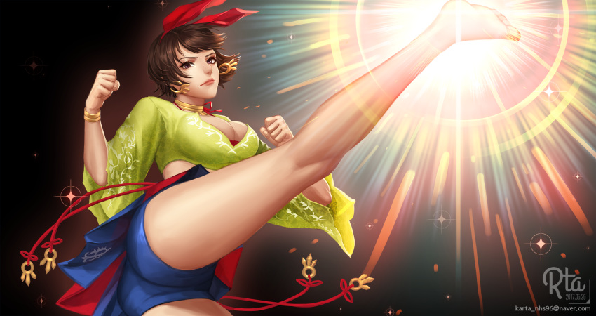 1girl artist_name bangs barefoot blue_shorts bow_hairband breasts brown_hair cleavage clenched_hands closed_mouth commentary dated earrings email_address eyelashes floating_hair from_below green_shirt hairband hands_up high_kick highres jewelry josie_rizal kicking kneepits legs red_hairband rta shirt short_hair shorts solo sparkle tekken tekken_7 toes watermark