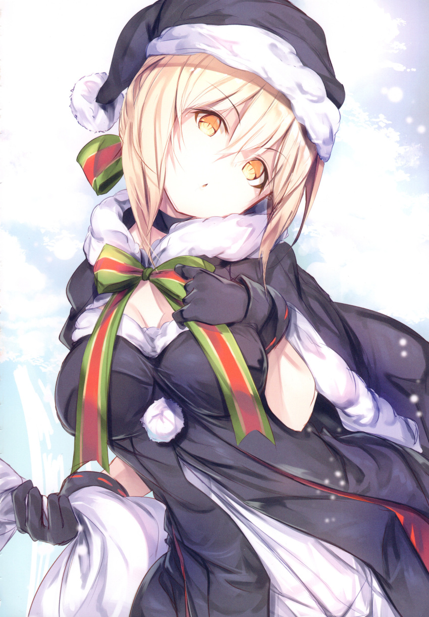 1girl absurdres artoria_pendragon_(all) bag bangs black_choker black_santa_costume breasts choker cleavage closed_mouth collarbone eyebrows_visible_through_hair fal_maro fate/grand_order fate_(series) fur-trimmed_headwear gift_bag gloves hair_between_eyes hat highres holding holding_bag looking_at_viewer medium_breasts santa_alter santa_costume santa_hat scan short_hair silver_hair solo yellow_eyes