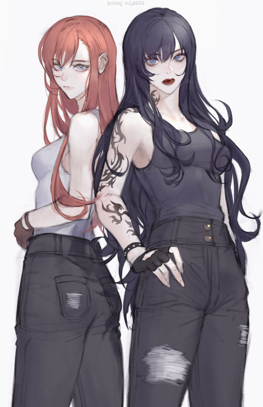 2girls absurdres arm_tattoo back-to-back bangs black_hair blue_eyes bracelet breasts eyebrows_visible_through_hair final_fantasy final_fantasy_xiv fingerless_gloves gaia_(ff14) gloves hand_on_hip highres hyur jewelry long_hair looking_at_viewer medium_breasts multiple_girls red_hair red_lips ryne small_breasts tank_top tattoo tladpwl03 white_background