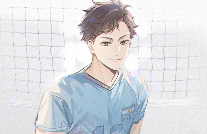 1boy bangs brown_eyes brown_hair haikyuu!! looking_at_viewer male_focus oikawa_tooru_(haikyuu!!) ri_mumu short_hair simple_background solo sportswear volleyball_net volleyball_uniform