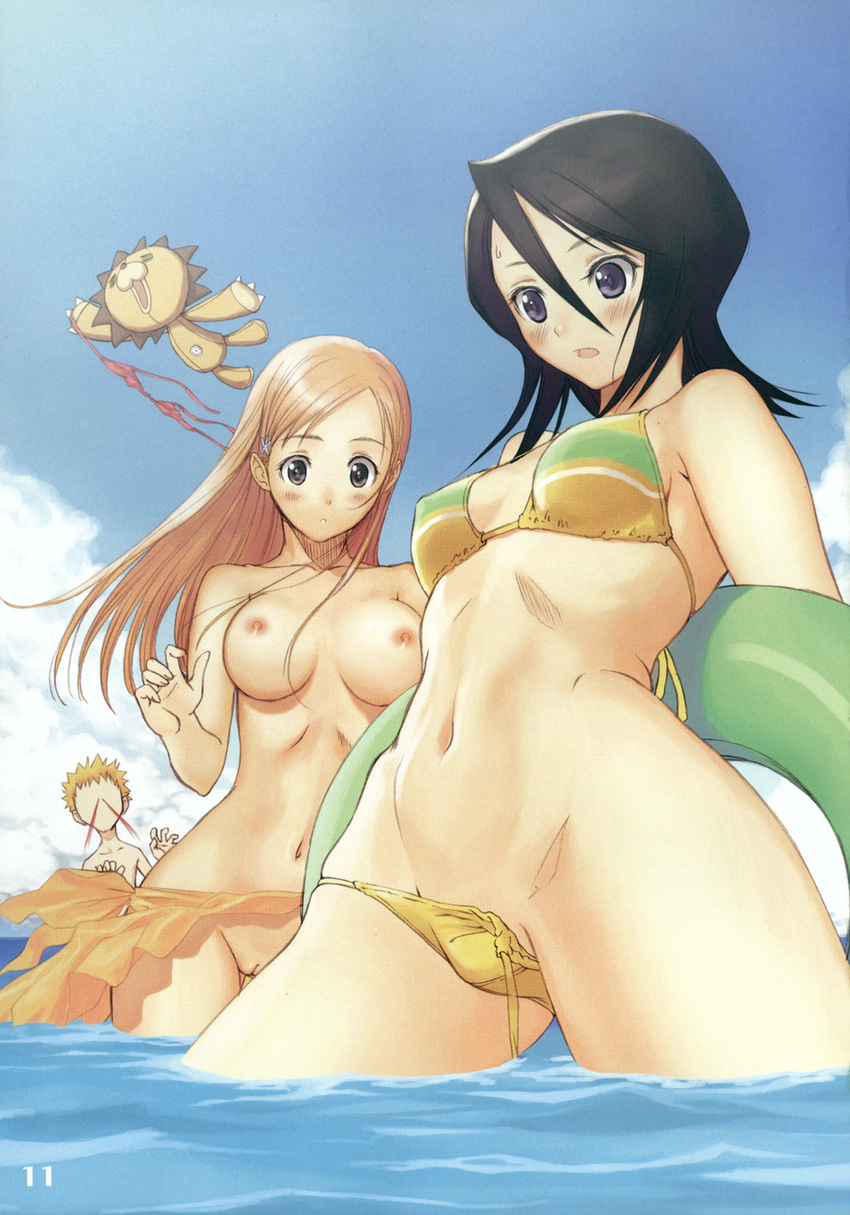 1boy 2girls bleach blush breasts highres inoue_orihime kon kuchiki_rukia kurosaki_ichigo long_hair multiple_girls naked no_panties nude short_hair taka_tony tanaka_takayuki tony_taka uncensored