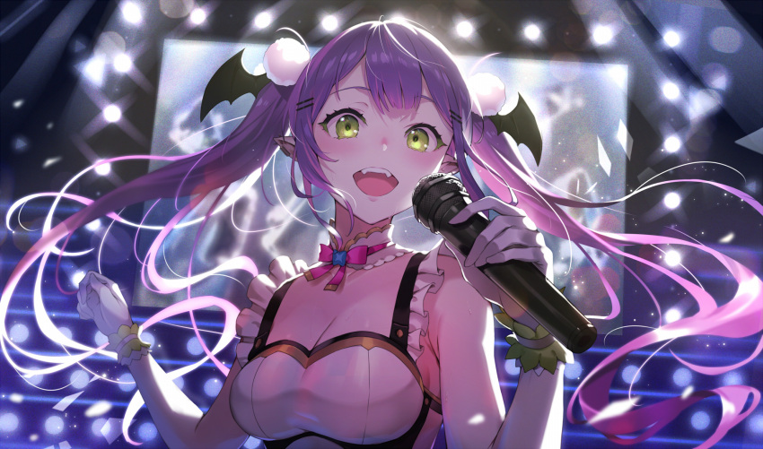 1girl backlighting blush breasts cleavage commentary concert detached_collar dress ear_piercing fangs floating_hair frilled_dress frills gloves green_eyes hair_ornament hairclip head_wings highres holding holding_microphone hololive idol kakage long_hair looking_at_viewer medium_breasts microphone music neck_ribbon official_alternate_costume open_mouth piercing pink_neckwear pink_ribbon pointy_ears pom_pom_(clothes) purple_hair ribbon screen singing sleeveless sleeveless_dress smile stage_lights tokoyami_towa twintails upper_body virtual_youtuber white_dress white_gloves wrist_cuffs