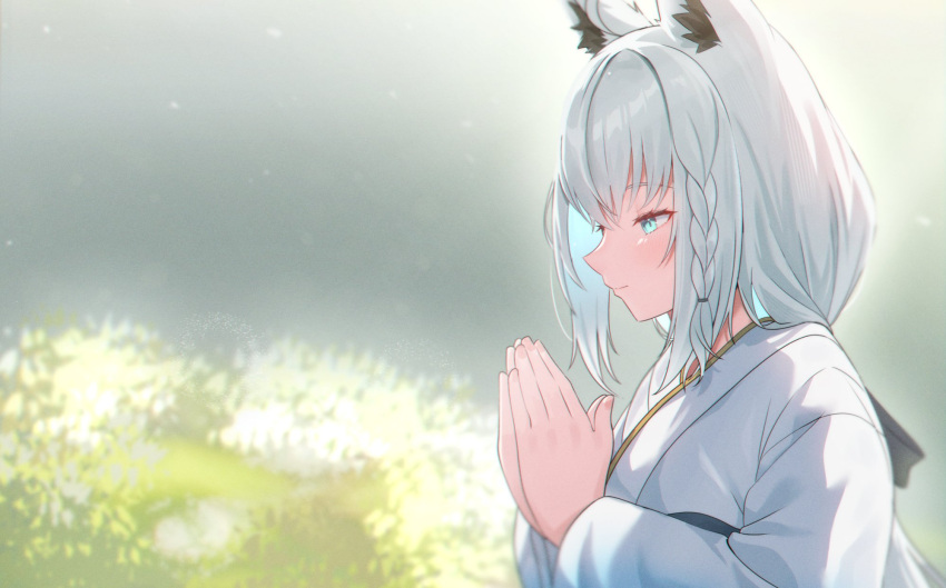 1girl ahoge animal_ears aqua_eyes braid fox_ears fox_girl highres hololive japanese_clothes kimono kumarang long_hair palms_together praying shirakami_fubuki shirakami_fubuki_(new_year) side_braid sidelocks smile solo upper_body virtual_youtuber white_hair white_kimono