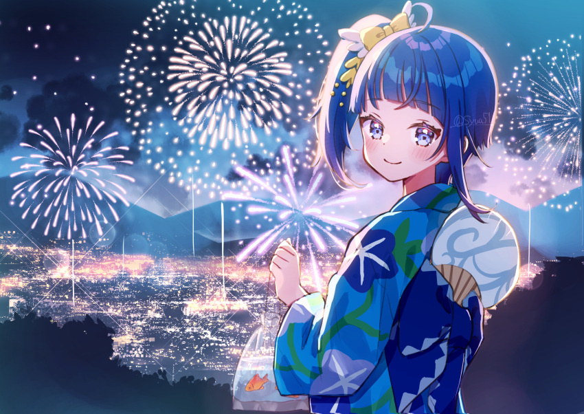 1girl absurdres bag blue_eyes blue_hair blue_kimono bow cityscape closed_mouth diffraction_spikes fireworks fish from_behind goldfish hair_bow highres hirogaru_sky!_precure holding holding_bag japanese_clothes kimono long_sleeves looking_at_viewer looking_back medium_hair mountainous_horizon night obi outdoors precure print_kimono sash shuu_(mniarnoakou) side_ponytail single_sidelock smile solo sora_harewataru standing wide_sleeves yellow_bow yukata