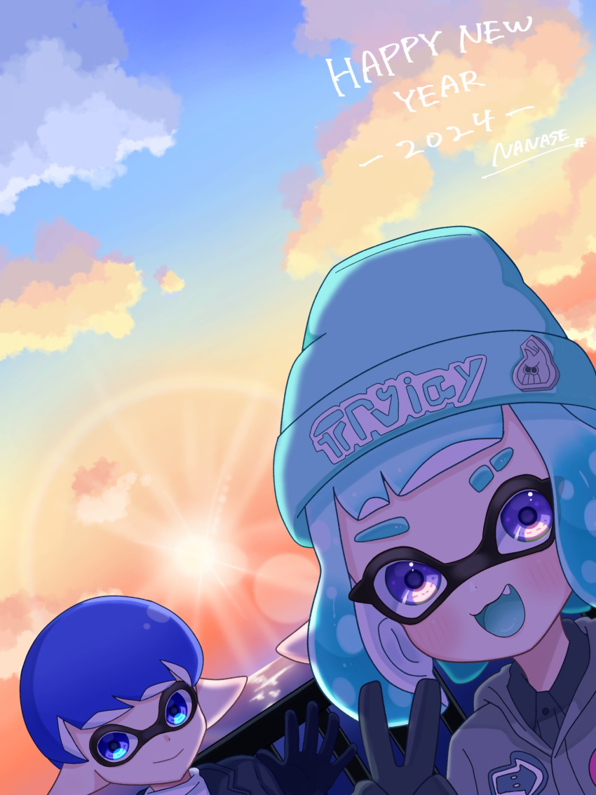 1boy 1girl 2024 :d backlighting beanie black_gloves blue_eyes blue_hair blue_headwear blue_sky closed_mouth cloud dawn eyebrow_cut fangs gloves happy_new_year hat highres horizon inkling inkling_boy inkling_girl inkling_player_character looking_at_viewer open_mouth outdoors pointy_ears print_headwear short_hair sky smile splatoon_(series) splatoon_3 sun tentacle_hair thick_eyebrows tonbofree v waving