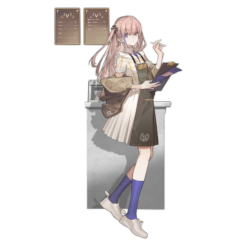 1girl apron blue_eyes blue_necktie blue_socks brown_jacket clipboard closed_mouth coffee_maker coffee_mug cup expressionless full_body girls'_frontline green_apron hair_ornament highres holding holding_clipboard holding_menu holding_pen jacket kneehighs light_brown_hair long_hair long_skirt looking_at_viewer menu menu_board mug multicolored_hair necktie off_shoulder official_alternate_costume official_art one_side_up pen plaid plaid_shirt shirt shoes short_necktie short_sleeves simple_background skirt socks solo st_ar-15_(girls'_frontline) st_ar-15_(owl_latte)_(girls'_frontline) standing streaked_hair third-party_source transparent_background umo_(mica_team) waitress white_footwear white_shirt white_skirt