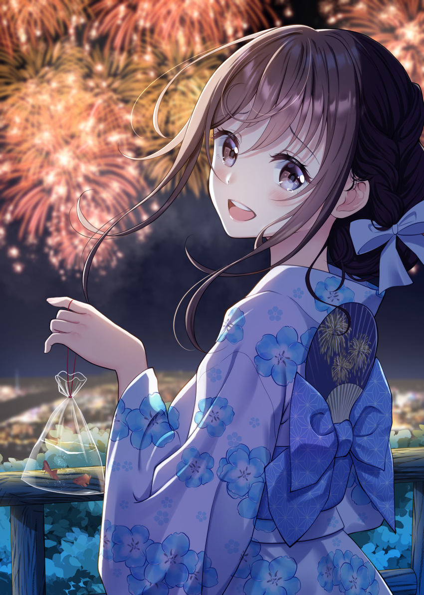 1girl :d absurdres aerial_fireworks back_bow bag blue_bow blush bow brown_eyes brown_hair city_lights cowboy_shot fireworks fish floating_hair floral_print from_behind goldfish hair_bow hair_bun hand_fan hand_up highres holding holding_bag hominotsu japanese_clothes kimono looking_at_viewer night open_mouth original outdoors paper_fan plastic_bag print_kimono railing short_hair_with_long_locks sidelocks skyline smile solo teeth uchiwa upper_teeth_only white_kimono yukata