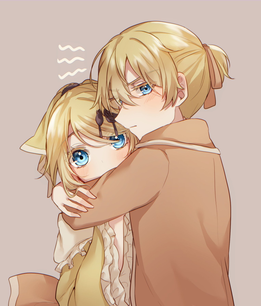 1boy 1girl aku_no_meshitsukai_(vocaloid) aku_no_musume_(vocaloid) allen_avadonia annoyed arms_around_neck aryuma772 bangs blonde_hair blue_eyes blush bow brother_and_sister dress evillious_nendaiki eyebrows_visible_through_hair eyelashes frilled_sleeves frills hair_bow hair_ornament hair_ribbon hairclip highres hug jacket jealous kagamine_len kagamine_rin looking_at_viewer looking_to_the_side orange_jacket orange_ribbon possessive revision ribbon riliane_lucifen_d'autriche serious short_ponytail siblings swept_bangs twins vocaloid wide_sleeves yellow_dress