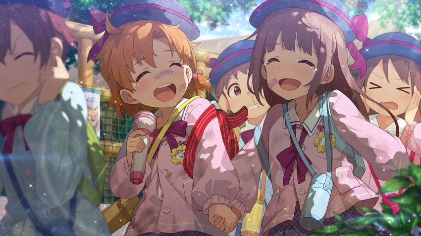 >_< 2boys 3girls :d ^_^ aged_down ahoge bandaid bandaid_on_cheek bandaid_on_face bandaid_on_nose bow bowtie brown_hair card_commentary cardigan child closed_eyes commentary_request covering_own_ears game_asset happy_tears hat holding holding_hands holding_microphone idolmaster idolmaster_million_live! idolmaster_million_live!_theater_days long_hair long_sleeves microphone multiple_boys multiple_girls official_art open_mouth orange_hair pink_cardigan purple_bow purple_bowtie short_hair smile standing tears third-party_source yabuki_kana