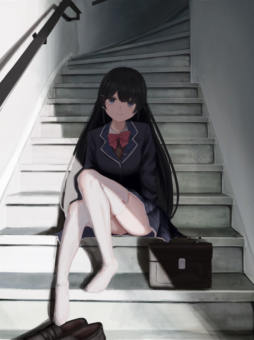 1girl bangs black_hair blazer blue_eyes bow bowtie footwear_removed hair_ornament hairclip highres jacket loafers long_hair nijisanji pink_bow pink_neckwear plaid plaid_skirt school_briefcase school_uniform shoes sitting sitting_on_stairs skirt smile solo stairs stairwell thighhighs tsukino_mito very_long_hair virtual_youtuber white_legwear yy_(yu-ri16)