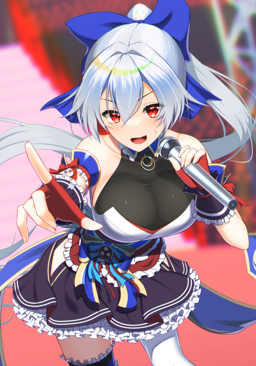 1girl bangs blush breasts fate/grand_order fate_(series) hair_between_eyes highres kuroshiro_(ms-2420) large_breasts long_hair looking_at_viewer microphone open_mouth pointing pointing_at_viewer ponytail red_eyes silver_hair smile tomoe_gozen_(fate)