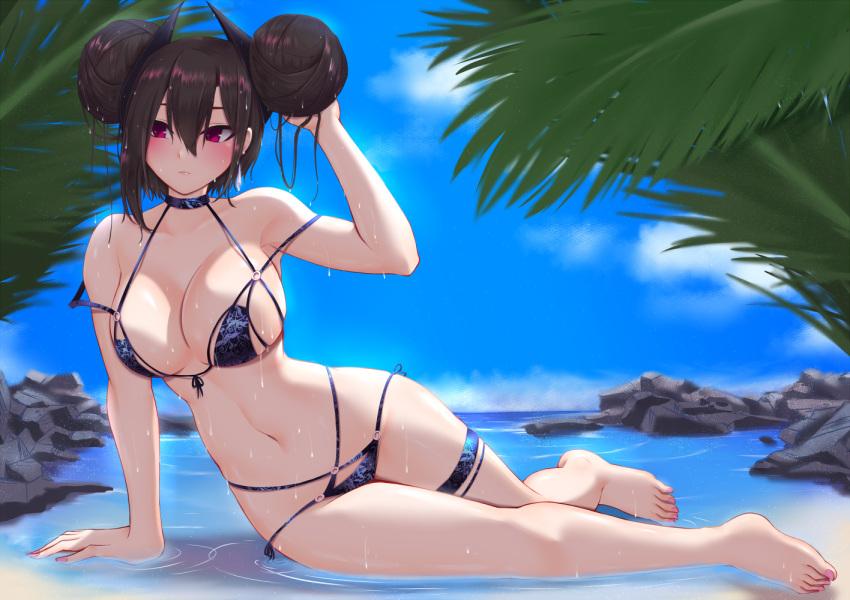 1girl agent_(girls_frontline) bangs bare_arms bare_shoulders barefoot bikini black_bikini black_hair blush breasts cleavage closed_mouth collarbone double_bun feet full_body girls_frontline legs long_hair lying navel on_side outdoors pao_mian+dan purple_eyes sangvis_ferri sideboob solo swimsuit thigh_strap thighs toenail_polish toenails toes water wet