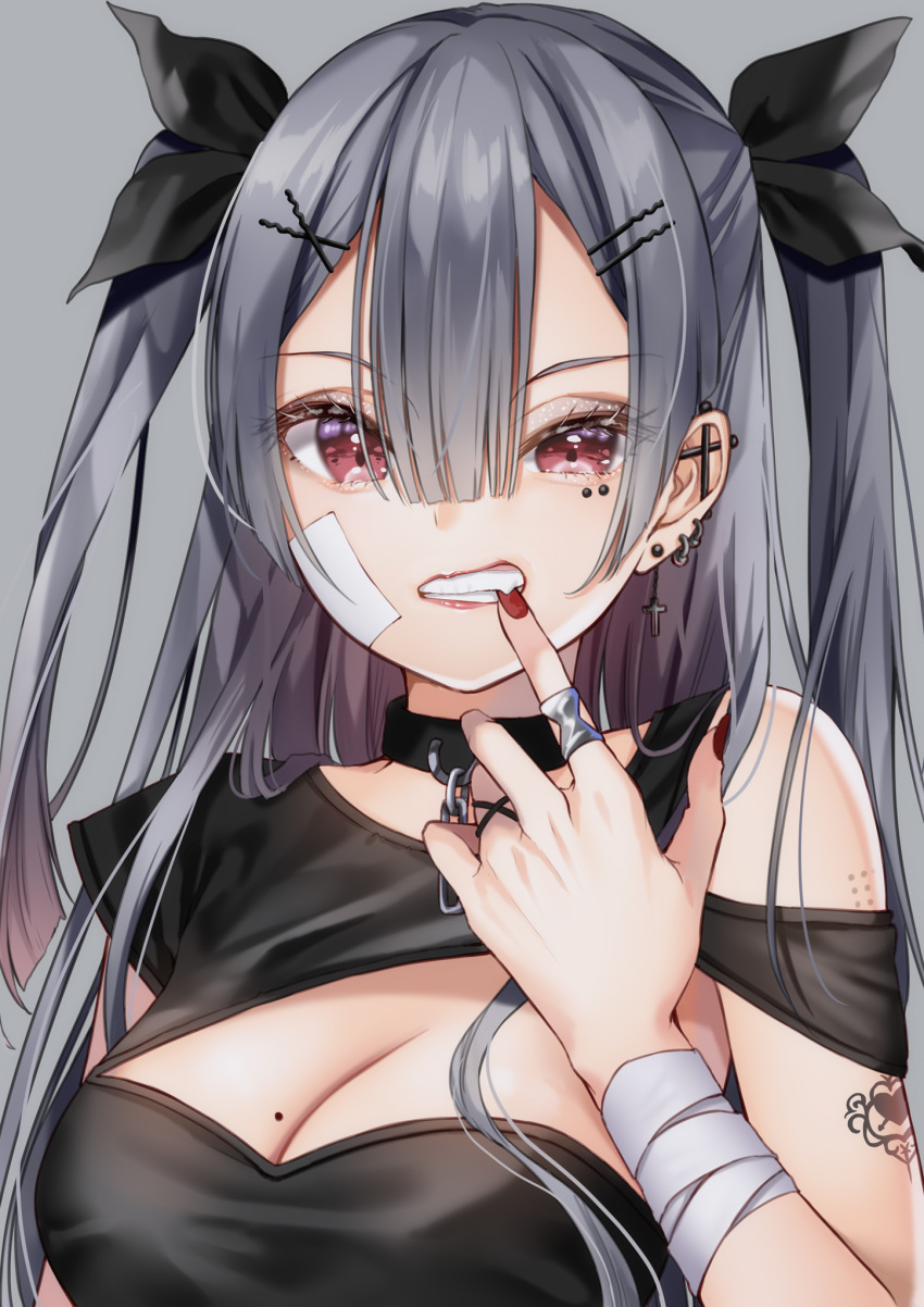 1girl bangs bare_shoulders black_ribbon black_shirt breasts cleavage commentary_request ear_piercing earrings eye_piercing eyebrows_visible_through_hair fang finger_in_mouth grey_background grey_hair hair_between_eyes hair_ornament hair_ribbon hairclip hand_up highres jewelry large_breasts long_hair looking_at_viewer mole mole_on_breast nail_polish off_shoulder original piercing red_eyes red_nails ribbon shirt short_sleeves simple_background solo stud_earrings two_side_up upper_body v-shaped_eyebrows x_hair_ornament yoshida_iyo