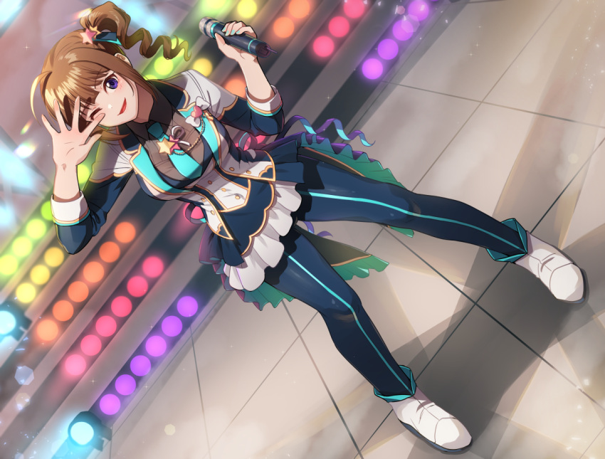 1girl ahoge ankle_boots bangs black_pants blouse blurry blurry_background boots brown_hair coattails commentary drill_hair dutch_angle english_commentary eyebrows_visible_through_hair green_neckwear grey_blouse hair_ornament holding holding_microphone idol idolmaster idolmaster_million_live! kamille_(vcx68) long_sleeves looking_at_viewer medium_hair microphone necktie one_eye_closed pants purple_eyes side_drill side_ponytail single_vertical_stripe smile solo stage stage_lights standing star_(symbol) star_hair_ornament waving white_footwear yokoyama_nao