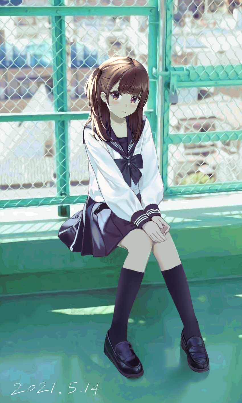 1girl bangs black_bow black_footwear black_legwear black_skirt blunt_bangs blush bow brown_eyes brown_hair chain-link_fence dated day eyebrows_visible_through_hair fence highres kneehighs loafers long_hair long_sleeves looking_at_viewer nay one_side_up original outdoors pleated_skirt sailor_collar school_uniform serafuku shoes sitting skirt solo