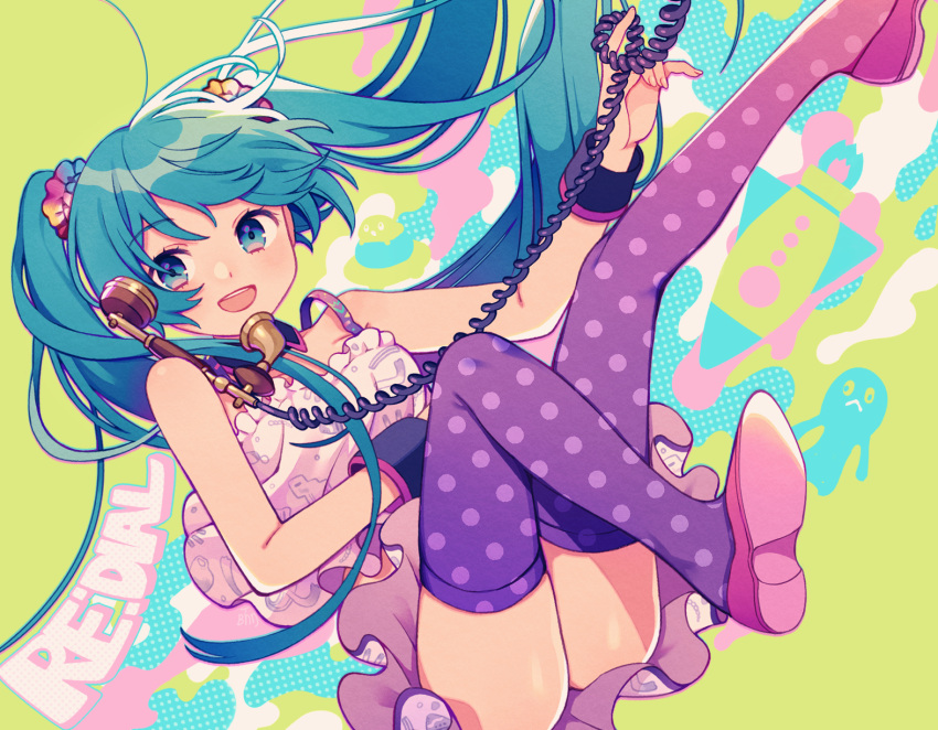 1girl abstract_background ass bangs bare_arms bare_shoulders black_wrist_cuffs commentary corded_phone edward-el english_text frilled_skirt frills full_body green_background green_eyes green_hair hatsune_miku highres long_hair looking_at_viewer open_mouth patterned_clothing phone pink_footwear polka_dot polka_dot_legwear purple_legwear redial_(vocaloid) shirt shoes sidelocks skirt smile solo spaghetti_strap thighhighs twintails vocaloid white_shirt white_skirt wrist_cuffs