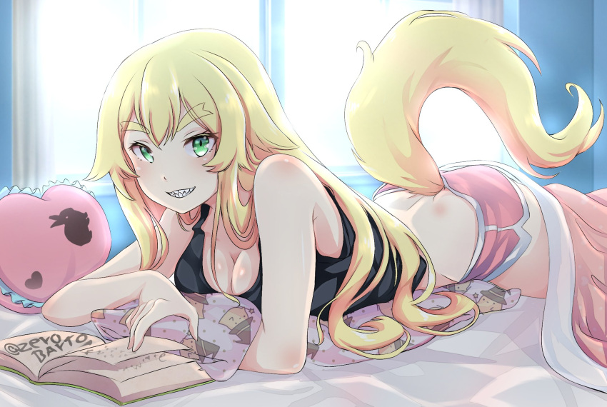 1girl blanket blonde_hair book breasts cleavage commentary_request crop_top frederica_baumann green_eyes grin heart heart_pillow highres indoors large_breasts long_hair looking_at_viewer lying midriff on_bed on_stomach pillow re:zero_kara_hajimeru_isekai_seikatsu sharp_teeth shorts smile solo spanish_commentary tail teeth thick_eyebrows twitter_username very_long_hair zerobarto