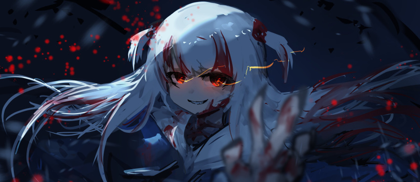 1girl absurdres bangs blue_eyes gawr_gura highres hololive hololive_english looking_at_viewer multicolored_hair open_mouth red_eyes red_hair sharp_teeth silver_hair solo streaked_hair teeth virtual_youtuber vyragami