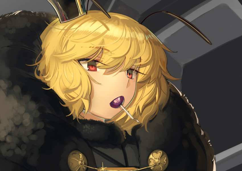 1girl antennae arthropod_girl bee_girl blonde_hair boa_(brianoa) candy crown food highres jitome lollipop looking_at_viewer medium_hair mouth_hold original red_eyes solo upper_body