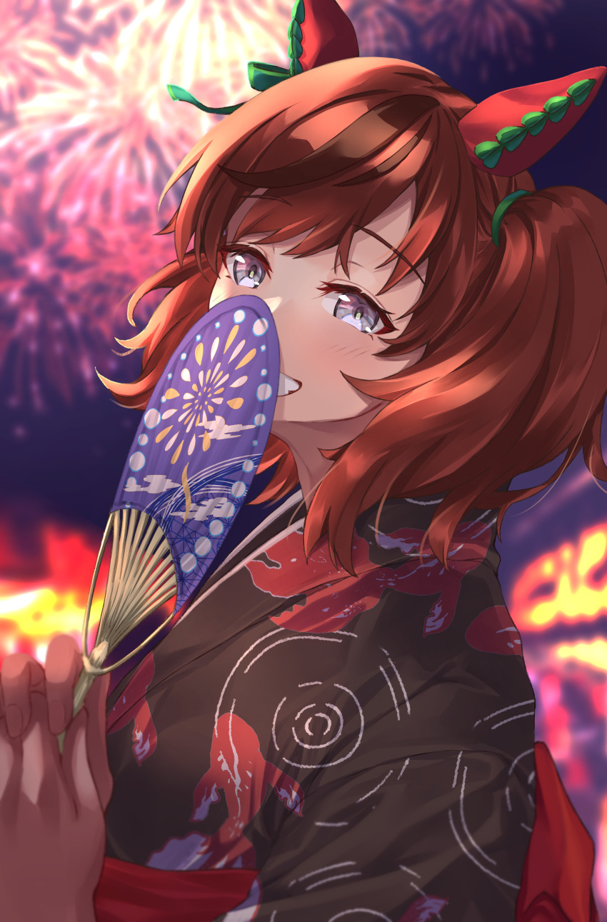 1girl absurdres animal_ears animal_print brown_hair fan fireworks fish_print goldfish_print grin highres horse_ears japanese_clothes kimono nice_nature_(umamusume) night obi sash silver_eyes smile twintails umamusume yu_sa1126 yukata