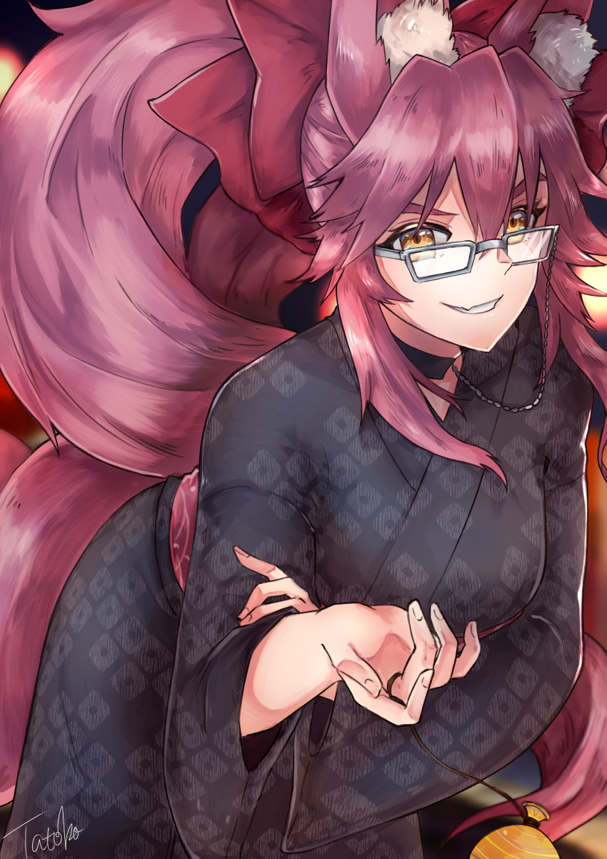 1girl absurdres animal_ear_fluff animal_ears bangs black_kimono bow breasts choker fate/grand_order fate_(series) fox_ears fox_girl fox_tail glasses grin hair_between_eyes hair_bow highres huge_filesize japanese_clothes kimono koyanskaya_(fate) large_breasts long_hair looking_at_viewer money pink_bow pink_hair ponytail smile solo tail tamamo_(fate) townoise very_long_hair yellow_eyes