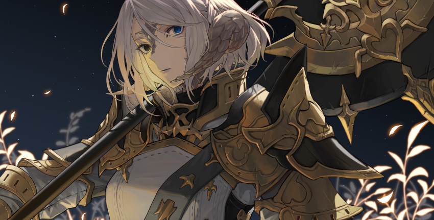 1girl armor au_ra axe blue_eyes dragon_girl dragon_horns final_fantasy final_fantasy_xiv highres horns looking_at_viewer renz_ff14 warrior_of_light_(ff14) white_hair