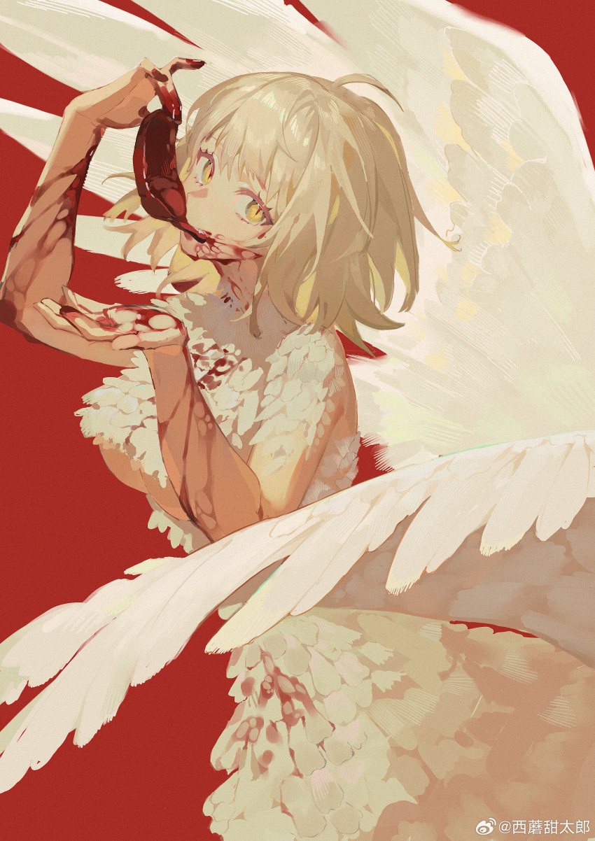 1girl absurdres ahoge bird_wings blonde_hair blood blood_on_chest blood_on_face blood_on_hands chinese_commentary commentary_request dungeon_meshi eating falin_touden falin_touden_(chimera) feathered_wings food_in_mouth from_side highres looking_at_viewer organs red_background short_hair simple_background slit_pupils solo taur weibo_logo weibo_watermark wings ximo_tiantailang yellow_eyes