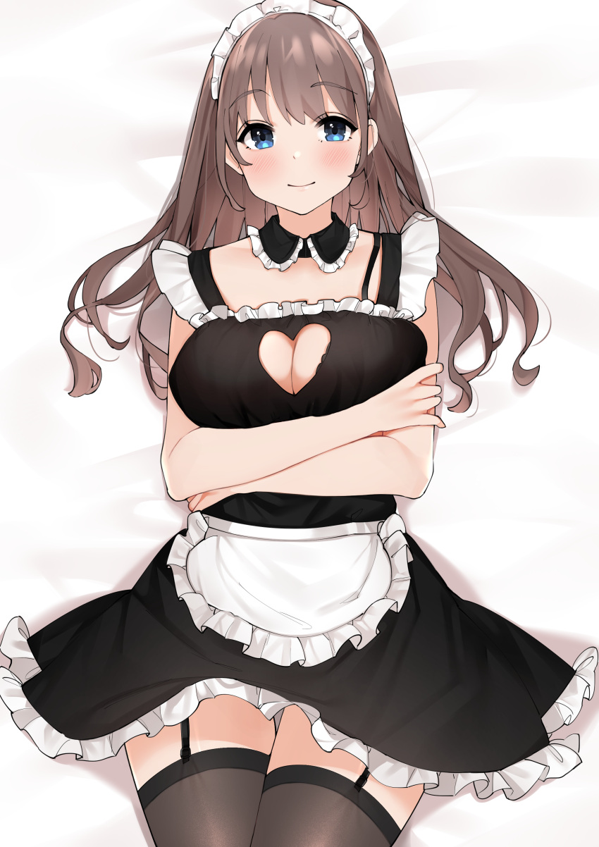 breast_hold cleavage maid sakura_no_tomoru_hi_e skirt_lift stockings thighhighs