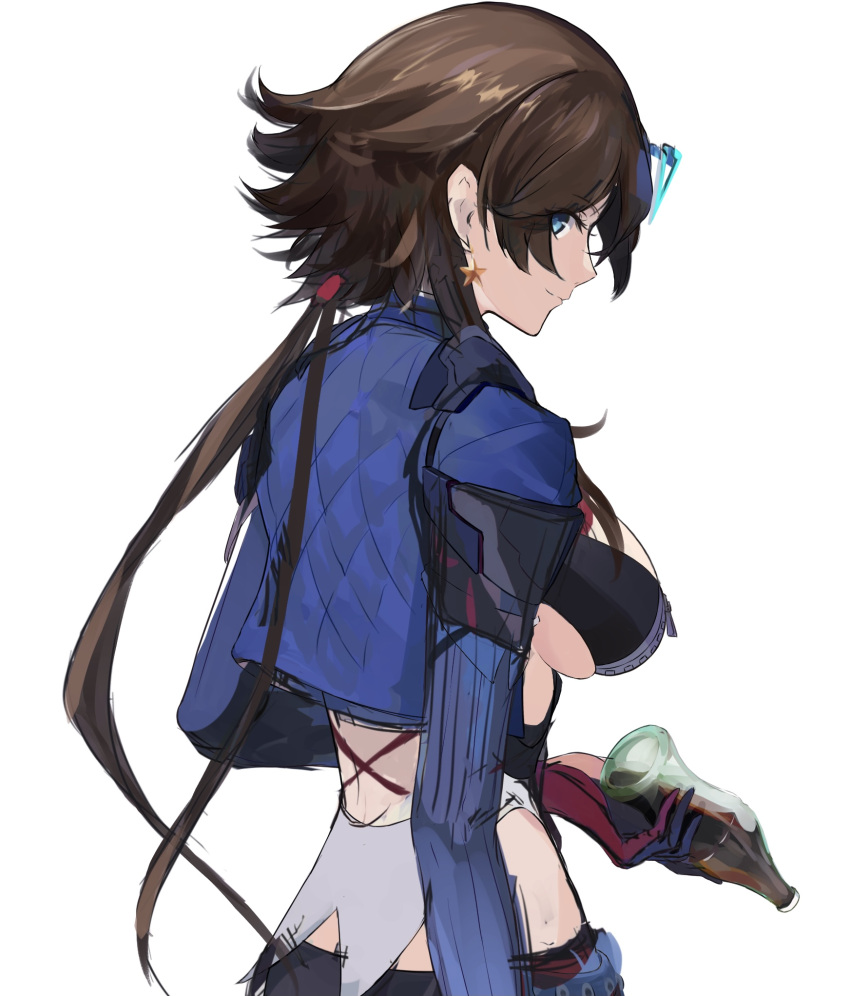 1girl azur_lane back_cutout bangs belt blue_eyes bottle breasts brown_hair closed_mouth clothing_cutout cola cropped_jacket earrings eyebrows_visible_through_hair from_side georgia_(azur_lane) gloves hair_ornament hair_ribbon highres holding holding_bottle jewelry large_breasts long_hair looking_at_viewer looking_to_the_side mikai_2035 partially_fingerless_gloves ribbon sideways_glance simple_background skindentation smile solo star_(symbol) star_earrings underboob white_background zipper zipper_pull_tab