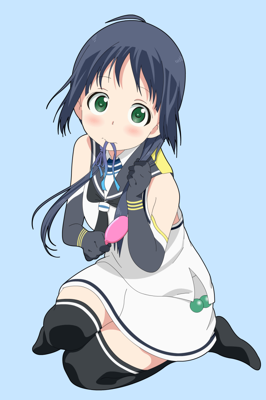 1girl aiura black_hair black_legwear black_sailor_collar blue_background commentary_request elbow_gloves full_body gloves green_eyes hair_brush highres kantai_collection long_hair looking_at_viewer low_twintails mouth_hold parody ribbon sailor_collar school_uniform serafuku shirt simple_background skirt sleeveless sleeveless_shirt solo style_parody sugapi suzukaze_(kancolle) thighhighs twintails white_skirt