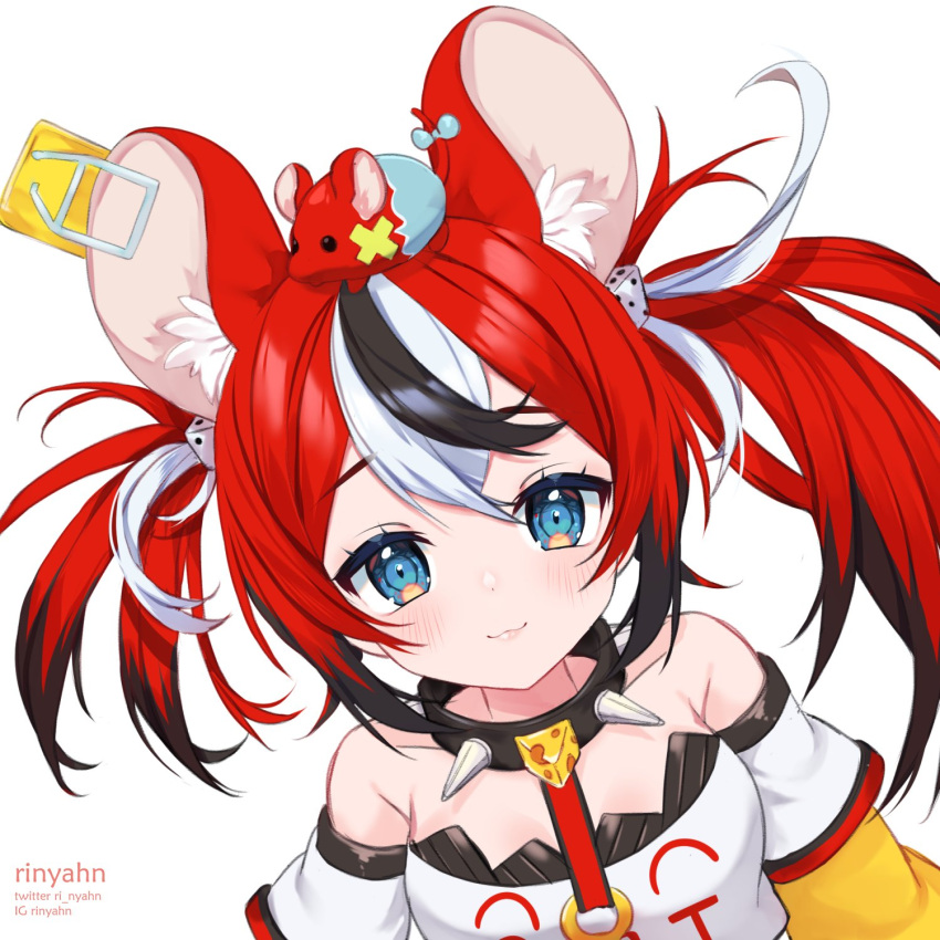 1girl animal_ear_fluff animal_ears bare_shoulders black_collar black_hair blue_eyes blush cheese collar dice_hair_ornament food hair_ornament hakos_baelz highres hololive hololive_english instagram_username looking_at_viewer mouse mouse_ears mouse_girl mousetrap mr._squeaks_(hakos_baelz) multicolored_hair off-shoulder_shirt off_shoulder red_hair ri_nyahn shirt smile spiked_collar spikes twintails twitter_username white_hair white_shirt