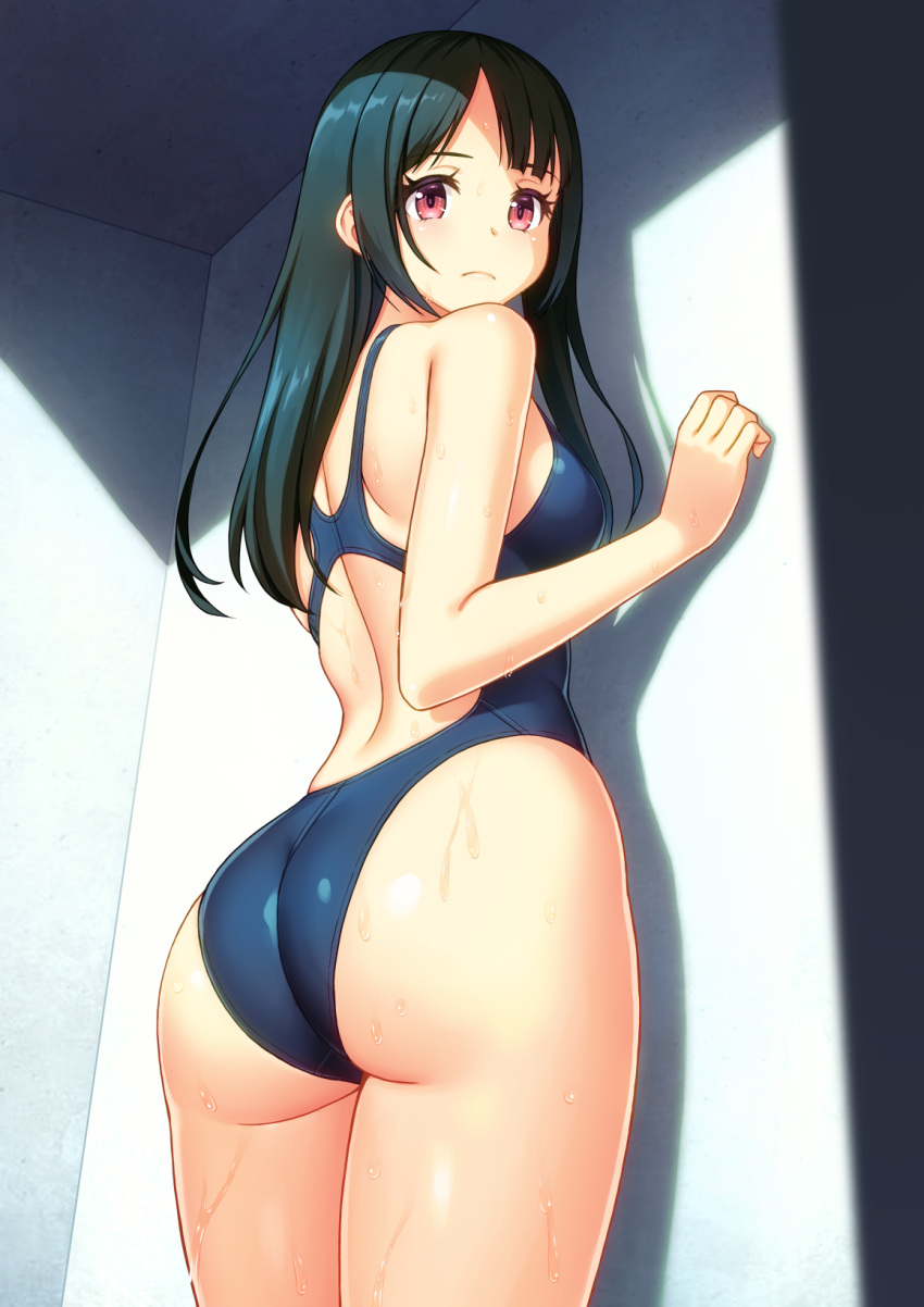 1girl ass bangs black_hair blue_swimsuit breasts competition_swimsuit highleg highleg_swimsuit highres kuri_(kurigohan) one-piece_swimsuit original parted_bangs red_eyes small_breasts solo standing swimsuit wall wet