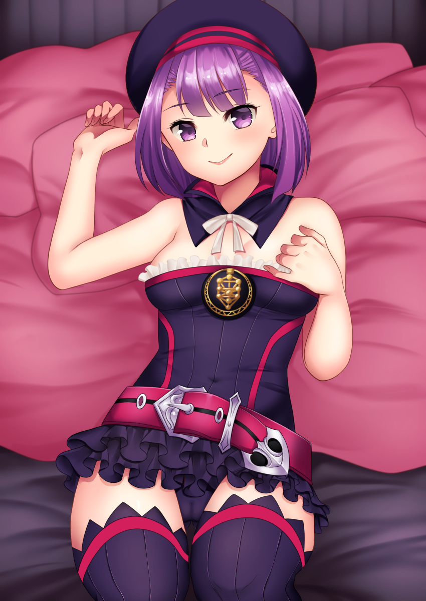 1girl absurdres bangs bare_shoulders belt black_dress black_headwear black_legwear blush breasts detached_collar dress fate/grand_order fate_(series) hat helena_blavatsky_(fate) highres looking_at_viewer medium_breasts purple_eyes purple_hair short_dress short_hair smile solo thighhighs thighs utani_(punishment)