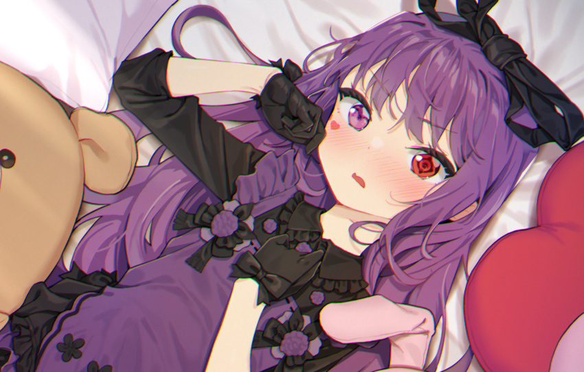 1girl agnamore bangs bed_sheet black_bow black_dress black_gloves blush bow collared_dress dress dutch_angle eyebrows_visible_through_hair frilled_shirt_collar frills gloves hair_bow half_gloves hand_up heart heterochromia highres long_hair nose_blush original parted_lips pillow purple_apron purple_eyes purple_hair red_eyes solo stuffed_animal stuffed_bunny stuffed_toy teddy_bear very_long_hair