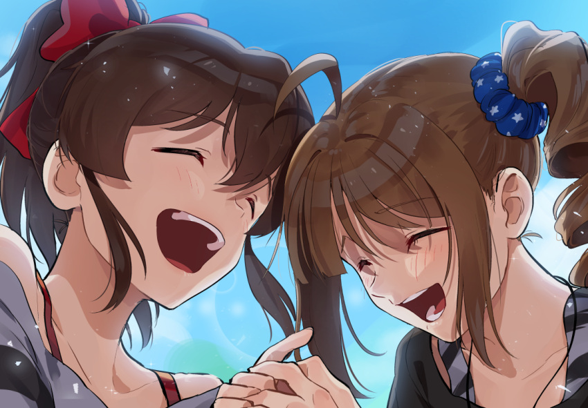 2girls ahoge bangs black_shirt blue_scrunchie blue_sky bow bra_strap brown_hair closed_eyes commentary day drill_hair eyebrows_visible_through_hair hair_bow hair_ornament hair_scrunchie holding_hands idolmaster idolmaster_million_live! kamille_(vcx68) laughing medium_hair multiple_girls open_mouth outdoors ponytail red_bow satake_minako scrunchie shirt side_drill side_ponytail sidelocks sky smile striped striped_shirt yokoyama_nao