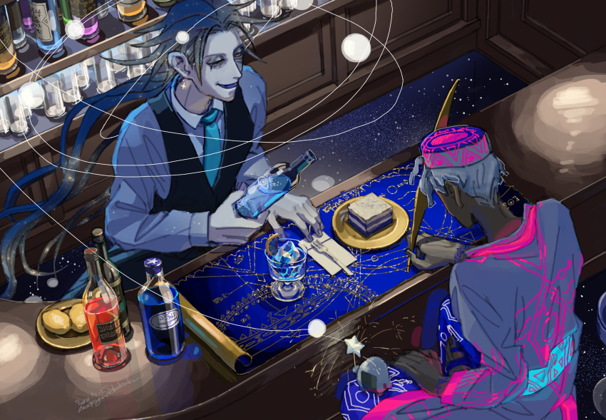 2boys absurdres alcohol bartender blue_hair blue_tongue bottle colored_tongue dark-skinned_male dark_skin earrings edelstein_(mountain_of_heaven) food fork fruit gelgeldeep gisi_(mountain_of_heaven) highres indoors jewelry lemon lemon_slice long_hair multiple_boys onigiri pale_skin pixiv_fantasia pixiv_fantasia_mountain_of_heaven plate quill signature sitting standing tiramisu very_long_hair white_hair wine_bottle writing yellow_eyes