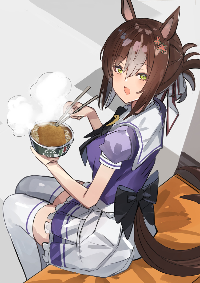 1girl animal_ears brown_hair chopsticks eyebrows_visible_through_hair fang fine_motion_(umamusume) folded_ponytail food from_behind green_eyes highres holding holding_food horse_ears horse_girl horse_tail katsu_(food) katsudon_(food) looking_at_viewer looking_back multicolored_hair open_mouth pleated_skirt school_uniform sitting skin_fang skirt solo streaked_hair tail the_olphy thighhighs tracen_school_uniform umamusume white_legwear white_skirt